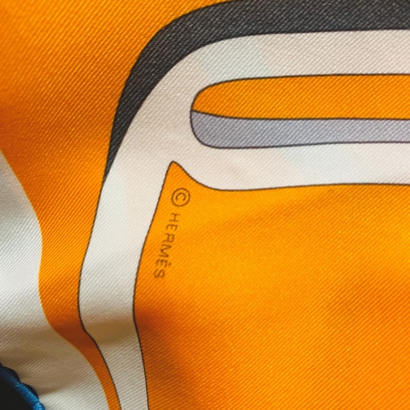 Hermès Silk Scarf - Picture 7 of 7